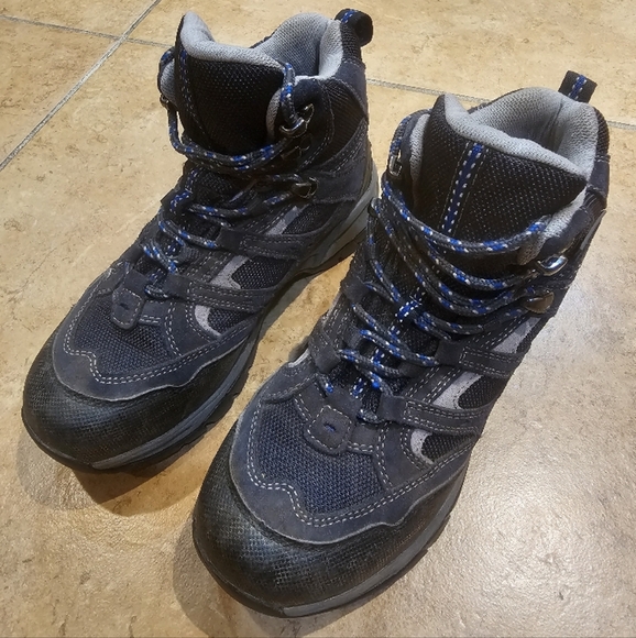 L.L. Bean Size 5 Big Boy Hiking Boots - Picture 2 of 6